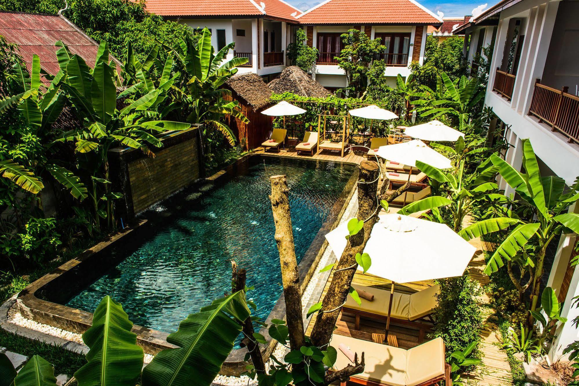Charming Angkor Resort & Spa Siem Reap Buitenkant foto